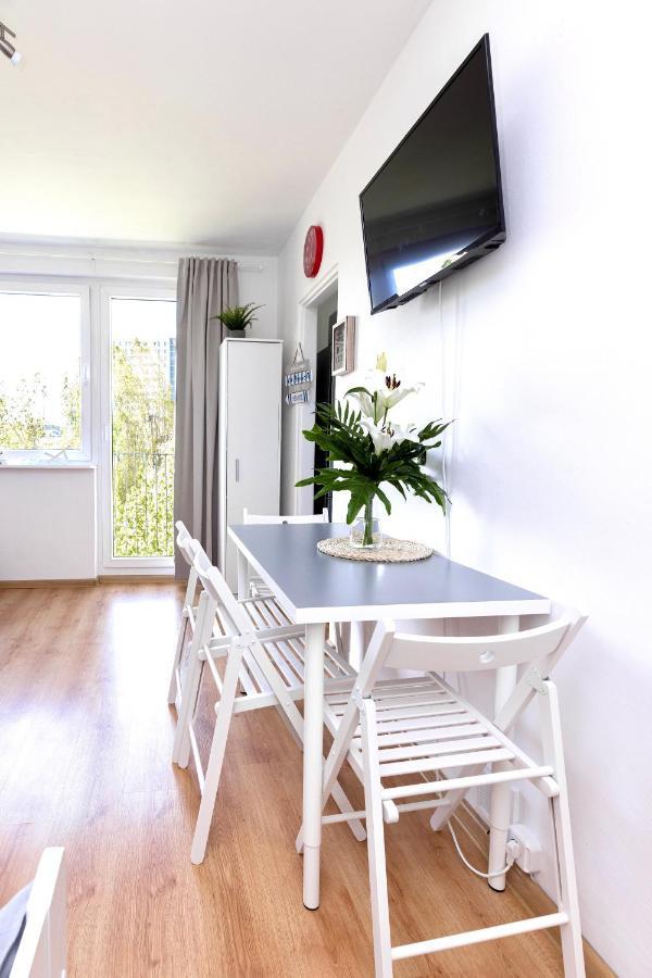 Baywatch - Apartament Przymorze Apartment Гданск Екстериор снимка